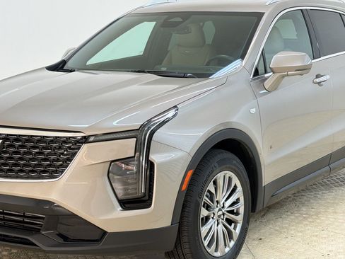 Certified 2025 Cadillac XT4 Premium Luxury FWD image 19
