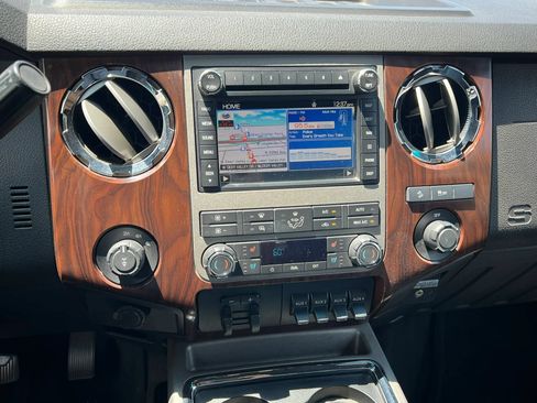 Used 2011 Ford F350 Lariat w/ Lariat Ultimate Pkg AWD/4WD image 27