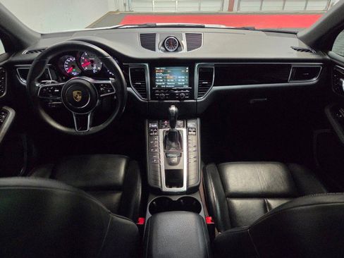 Used 2016 Porsche Macan S image 7