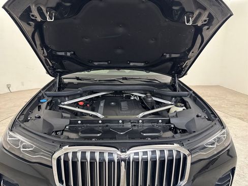 Used 2019 BMW X7 xDrive40i w/ Premium Package AWD/4WD image 9
