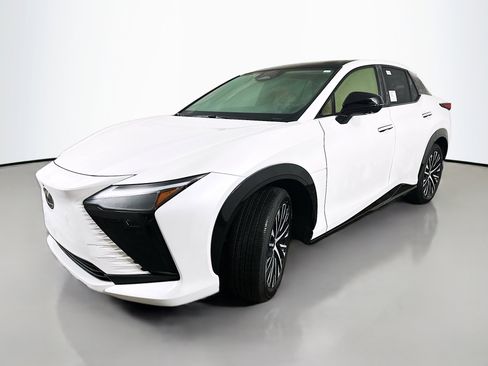 New 2026 Lexus RZ 450e RZ 450e Premium w/ Technology Package image 3
