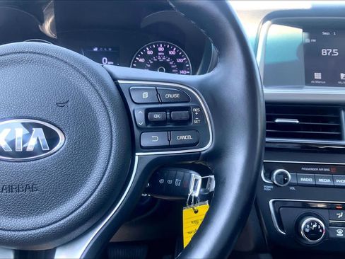 Used 2018 Kia Optima S w/ Panoramic Sunroof Package FWD image 24