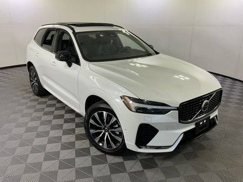 Certified 2024 Volvo XC60 B5 Plus w/ Climate Package AWD/4WD image 42