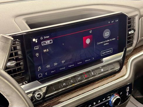 Used 2024 GMC Sierra 1500 SLE w/ Preferred Package image 15