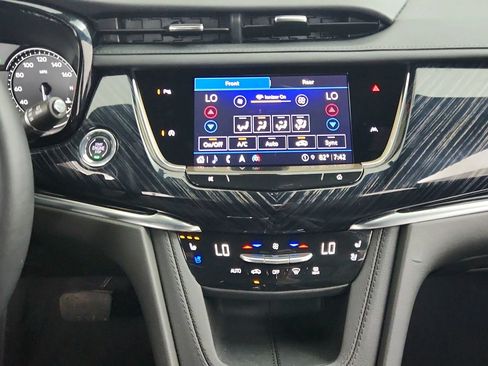 Certified 2024 Cadillac XT6 Premium Luxury w/ LPO, Floor Liner Package FWD image 21