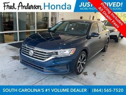 Used 2022 Volkswagen Passat 2.0T SE