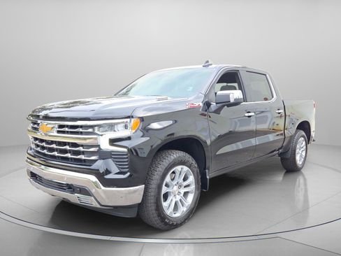 Used 2025 Chevrolet Silverado 1500 LTZ w/ Technology Package image 2