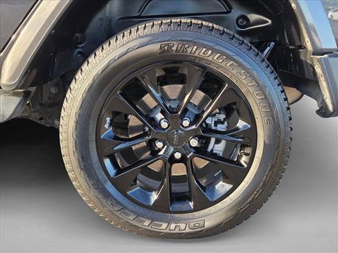 Used 2021 Jeep Wrangler Unlimited Sahara w/ Safety Group image 23