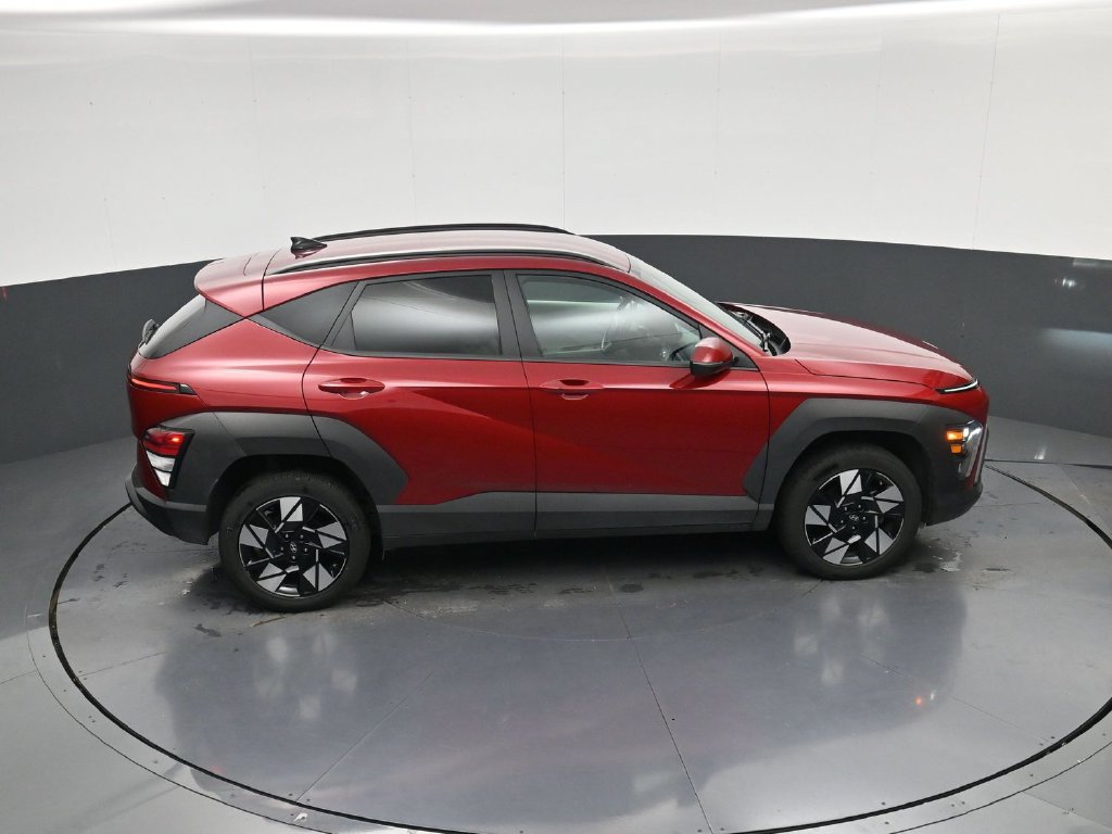 Used 2025 Hyundai Kona SEL AWD/4WD image 35