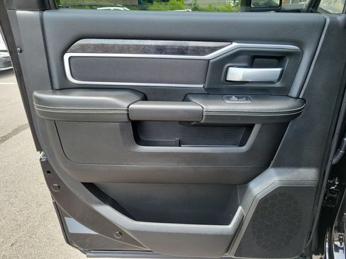 Used 2024 RAM 2500 Big Horn w/ Safety Group AWD/4WD image 36