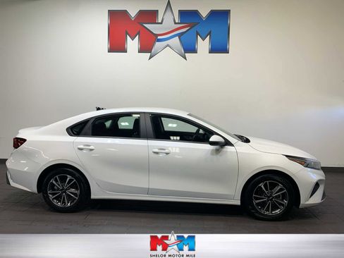 Used 2024 Kia Forte LXS w/ LXS Technology Package image 1