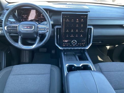 Used 2025 GMC Acadia Elevation image 4