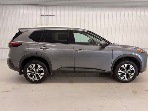 Used 2021 Nissan Rogue SV FWD image 6