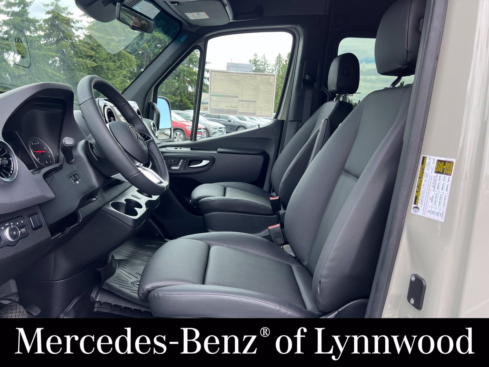 New 2026 Mercedes-Benz Sprinter 2500 image 17