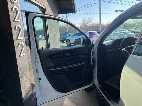 Used 2012 GMC Acadia SL image 7