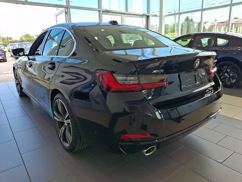 Used 2024 BMW 330i xDrive Sedan w/ Premium Package AWD/4WD image 4