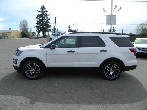 Used 2016 Ford Explorer Sport w/ Equipment Group 401A image 5