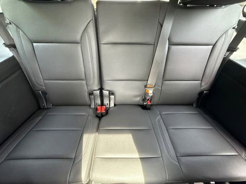 Used 2023 Chevrolet Tahoe Z71 w/ Luxury Package image 18