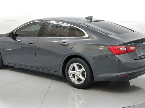 Used 2017 Chevrolet Malibu LS FWD image 5