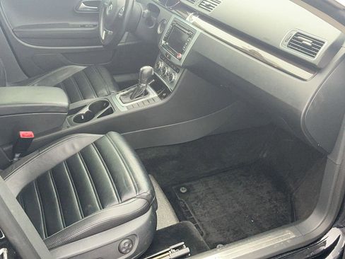 Used 2014 Volkswagen CC Executive image 27