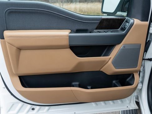 Used 2022 Ford F150 Lariat w/ Equipment Group 502A High image 19