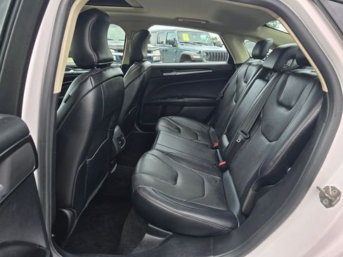 Used 2018 Ford Fusion Titanium AWD/4WD image 14
