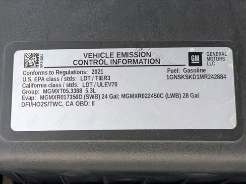 Used 2021 Chevrolet Tahoe Premier w/ Premium Package image 28