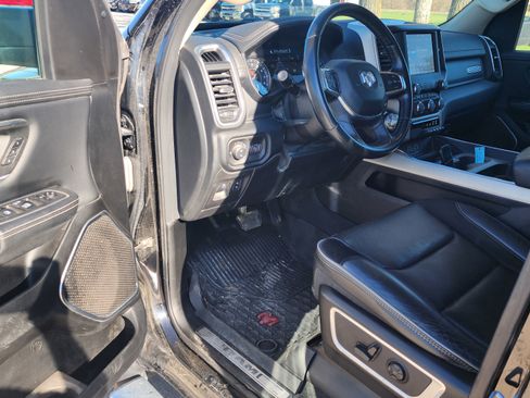 Used 2021 RAM 1500 Laramie AWD/4WD image 10