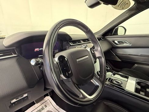 Used 2019 Land Rover Range Rover Velar R-Dynamic SE image 12