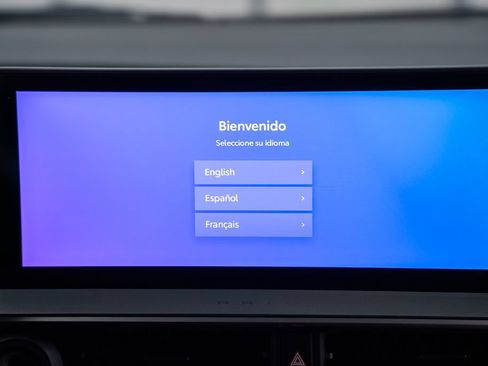 Certified 2023 Toyota Prius XLE FWD image 22