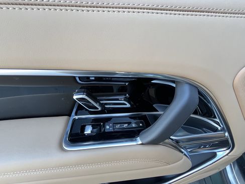 Used 2026 Land Rover Range Rover SE image 26