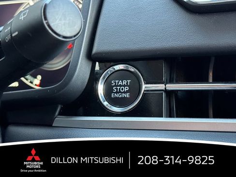 Used 2024 Mitsubishi Outlander SEL AWD/4WD image 24