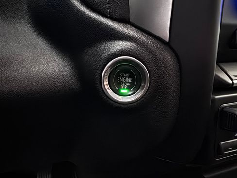 Certified 2021 Chevrolet Silverado 1500 RST w/ Convenience Package II AWD/4WD image 25