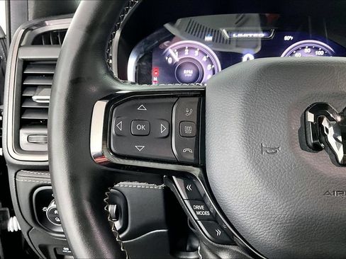 Used 2025 RAM 1500 Limited AWD/4WD image 18