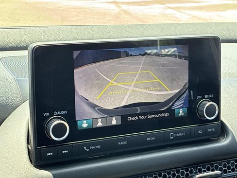 Certified 2025 Honda HR-V Sport image 30