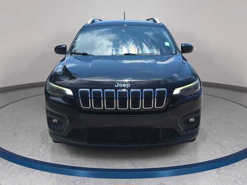 Used 2021 Jeep Cherokee Latitude Lux FWD image 2