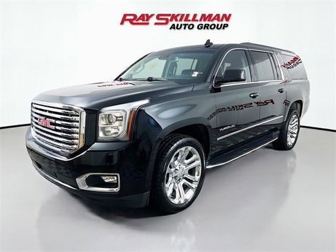 Used 2019 GMC Yukon XL SLT w/ Premium Edition image 3