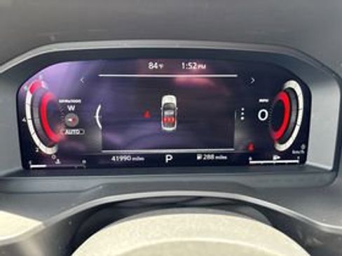 Used 2023 Nissan Rogue Platinum w/ Platinum Premium Package AWD/4WD image 10