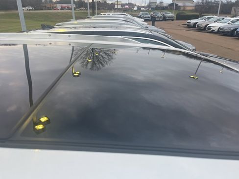 Certified 2023 Cadillac XT6 Premium Luxury image 7