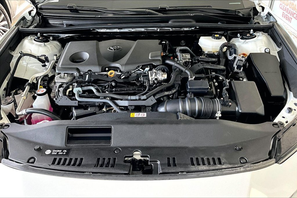 Used 2025 Toyota Camry SE FWD image 30