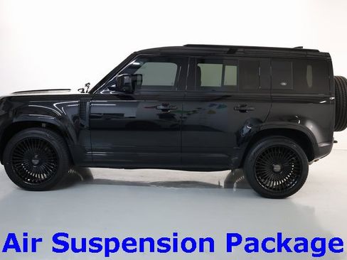 Used 2023 Land Rover Defender 110 SE image 10