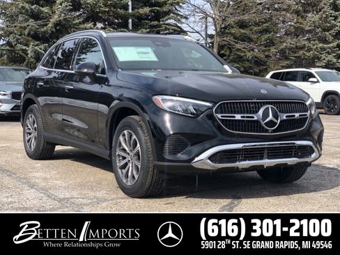 New 2026 Mercedes-Benz GLC 300 4MATIC image 1