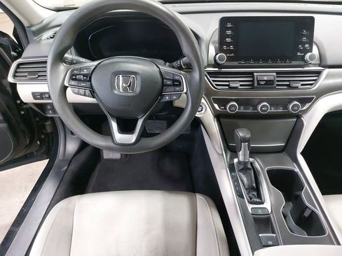 Used 2018 Honda Accord LX image 27
