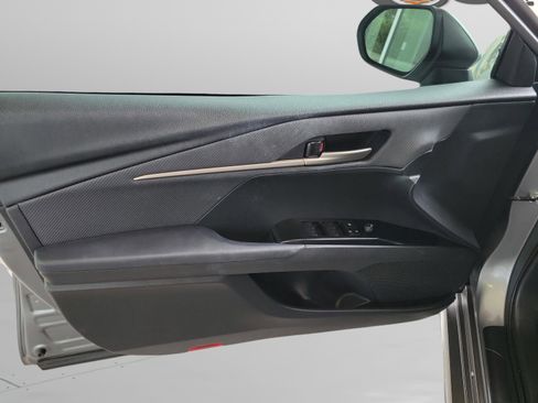 Certified 2025 Toyota Camry SE image 25