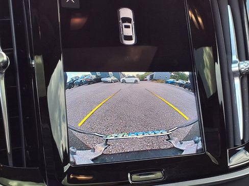 Used 2023 Volvo S90 B6 Plus AWD/4WD image 25