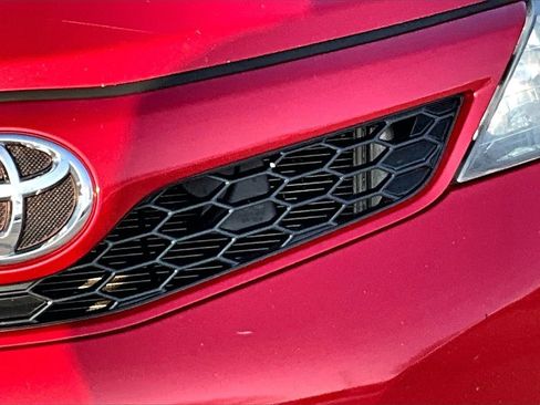 Used 2013 Toyota Camry SE image 11