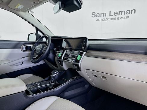 Used 2023 Kia Sorento X-Line EX image 32