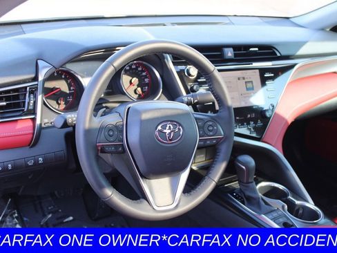 Used 2020 Toyota Camry XSE image 17