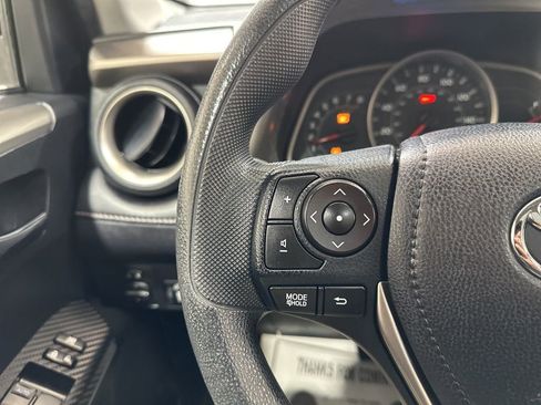 Used 2014 Toyota RAV4 XLE image 29
