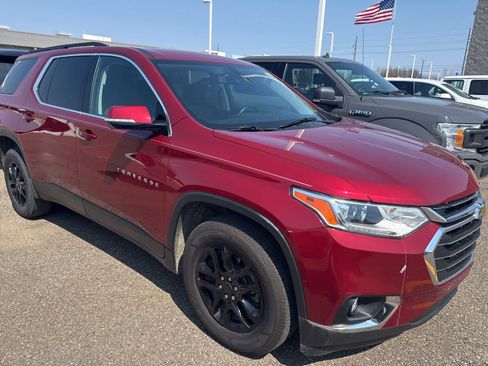 Used 2020 Chevrolet Traverse LT image 21